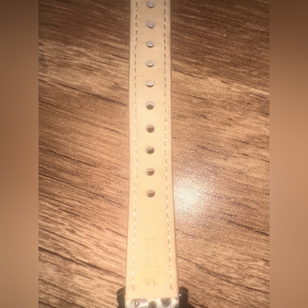 Women’s Fossil Watch - Picture 7 of 7